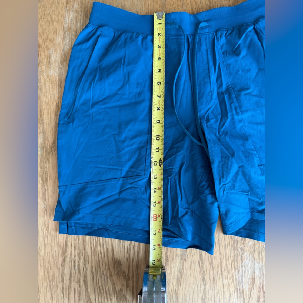 Lululemon Mens License To Train Linerless Short Size L Blue Athletic Workout - Picture 11 of 12